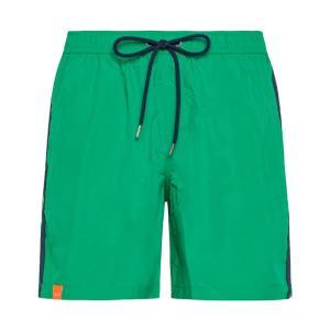 Boxer mare . verde