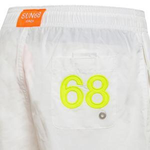 Boxer mare . bianco