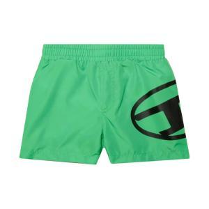 Boxer mare . verde