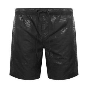 Boxer mare . nero