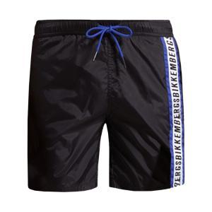 Boxer mare . nero