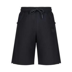 Bermuda . nero