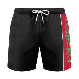 Boxer mare . nero