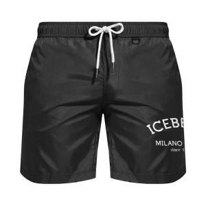 Boxer mare . nero