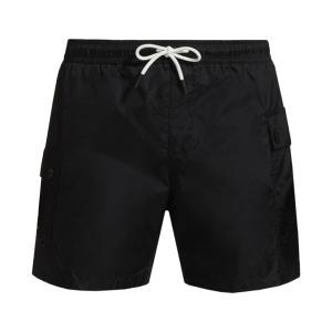 Boxer mare . nero