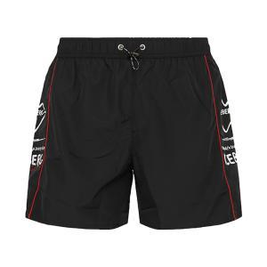 Boxer mare . nero
