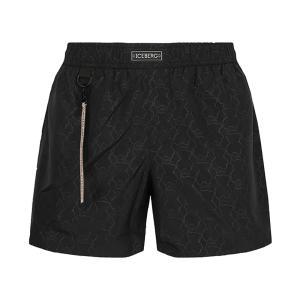 Boxer mare . nero