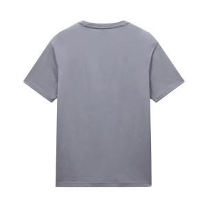 T-shirt . grigio chiaro